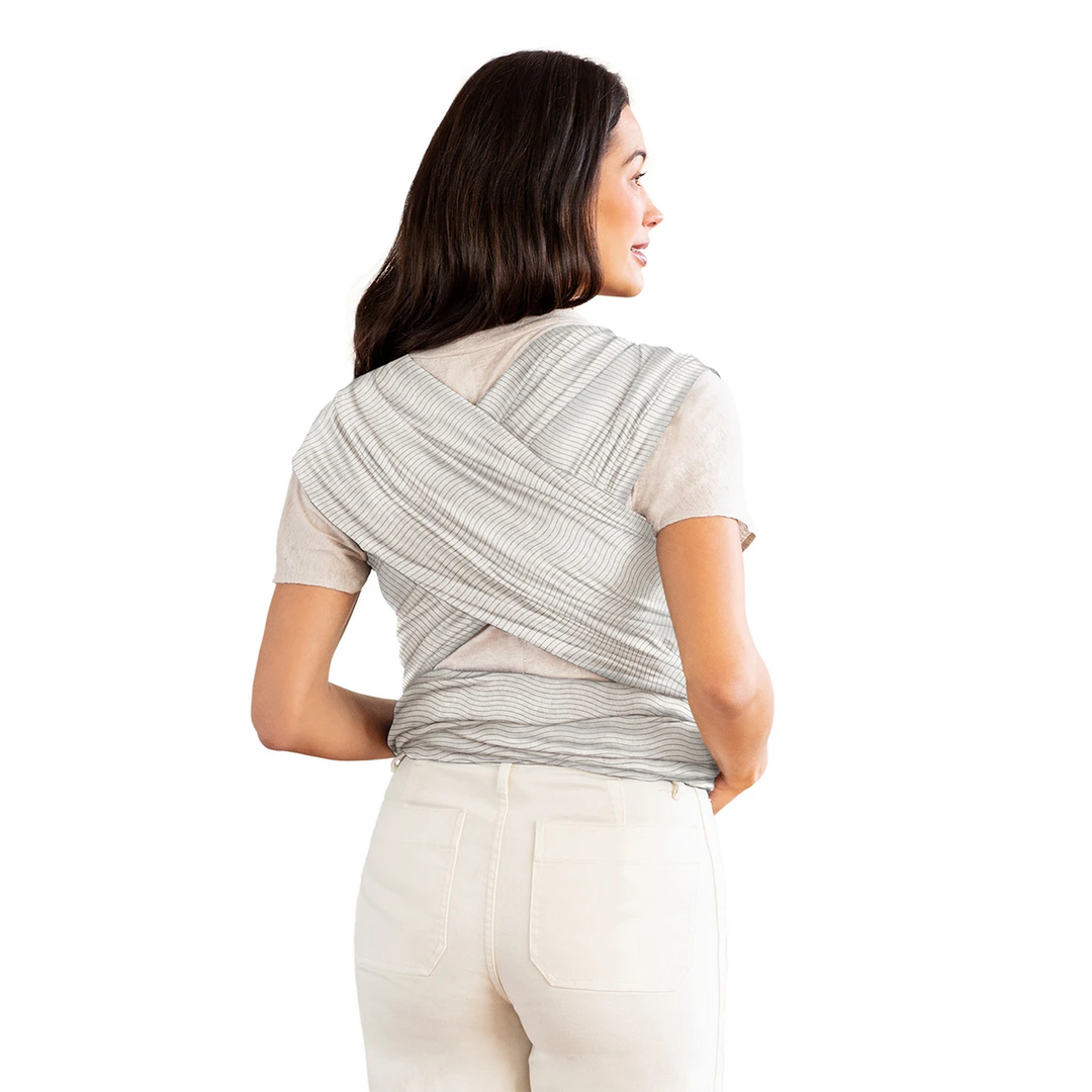 back image of mom wearing the classic wrap by petunia in ripple